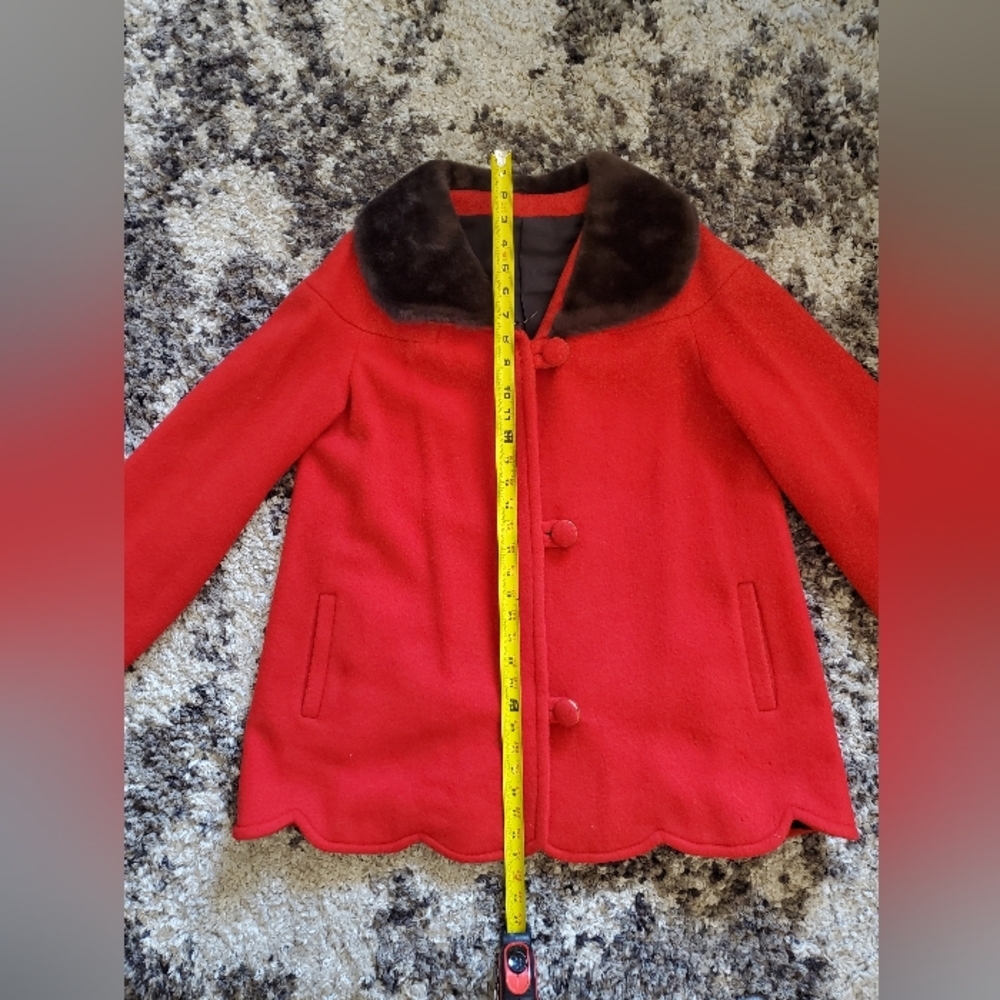 ❤️Host Pick❤️Vintage Gorgeous Red Coat - Picture 9 of 10